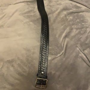 Black detailed leather belt